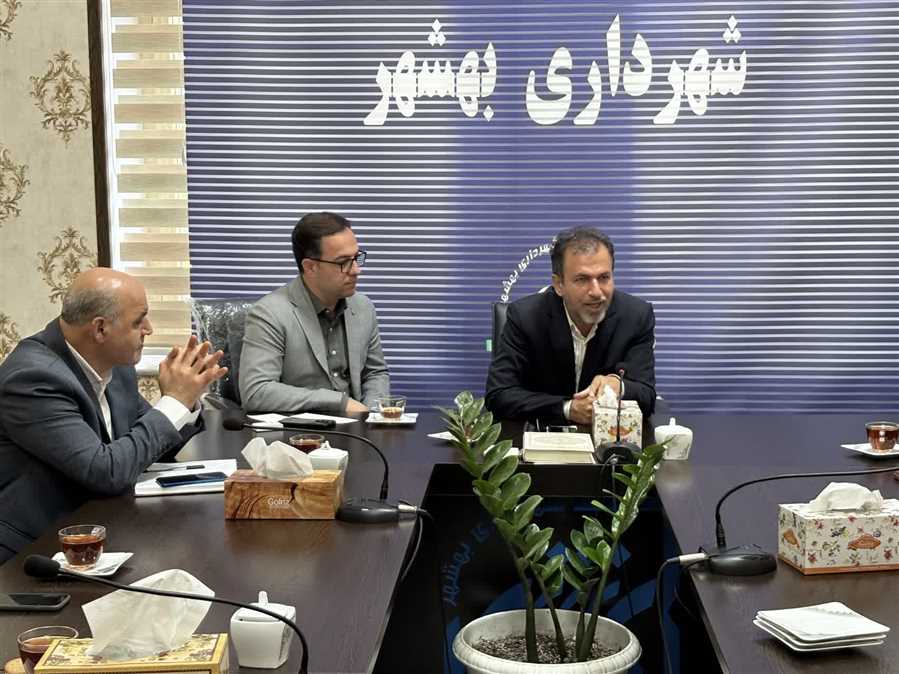 حضور نمایندگان هلدینگ سیمرغ در عمارت شهرداری