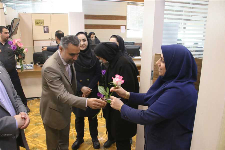 تقدیر شهردار و رئیس شورای اسلامی بهشهر از بانوان شهرداری به مناسبت روز زن و مادر