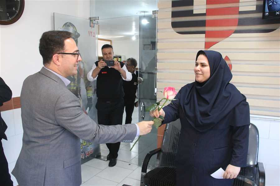 تقدیر شهردار و رئیس شورای اسلامی بهشهر از بانوان شهرداری به مناسبت روز زن و مادر