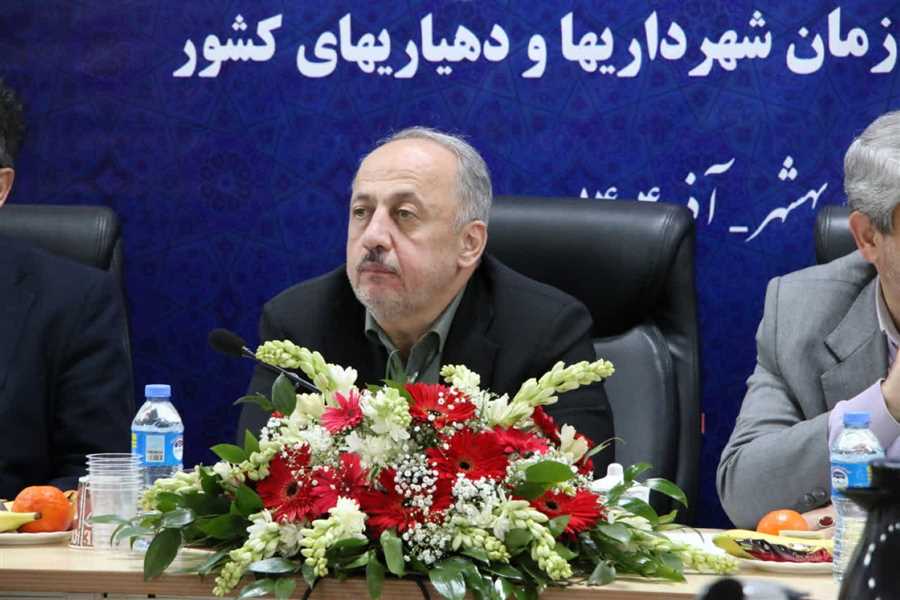 نصرتی: تسهیلات ارزان و كمك‌های بلاعوض برای توسعه انرژی خورشیدی