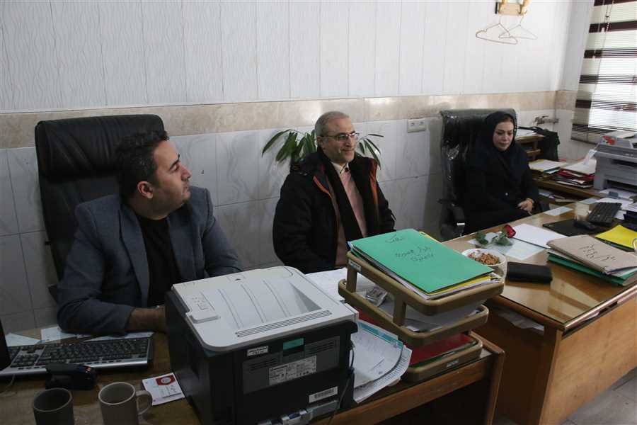 بمناسبت 7 اسفند روز وکیل