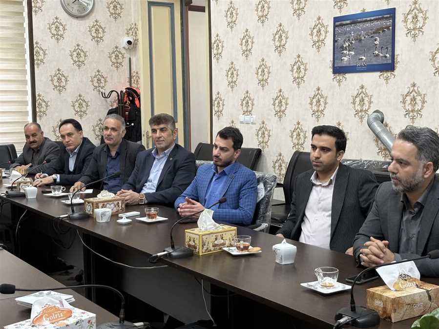 حضور نمایندگان هلدینگ سیمرغ در عمارت شهرداری