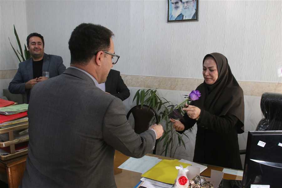 تقدیر شهردار و رئیس شورای اسلامی بهشهر از بانوان شهرداری به مناسبت روز زن و مادر