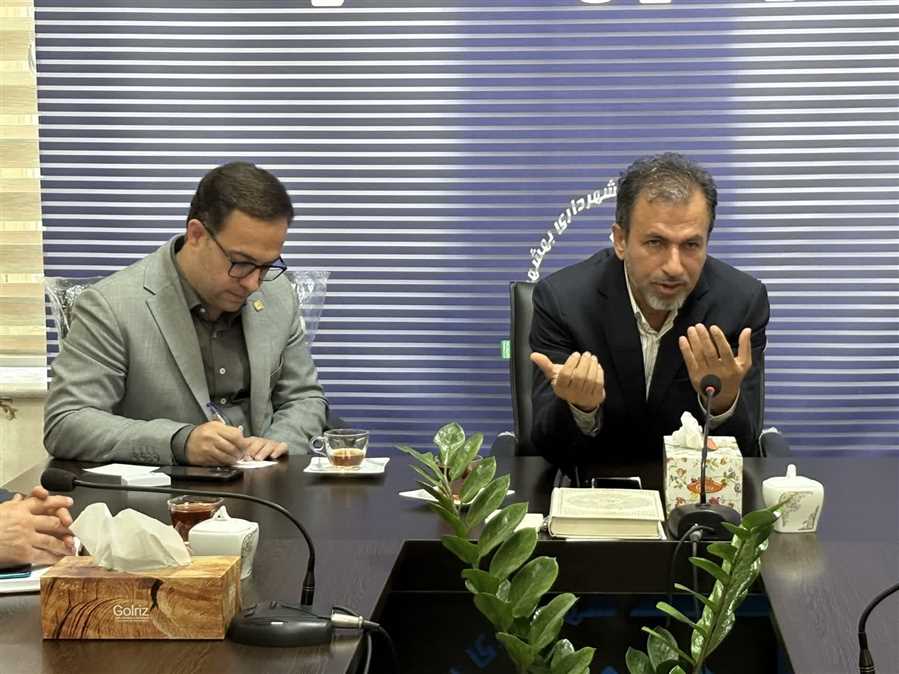 حضور نمایندگان هلدینگ سیمرغ در عمارت شهرداری